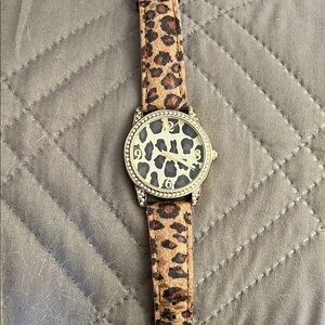 Vintage Leopard Print Faux Gold Women's Watch